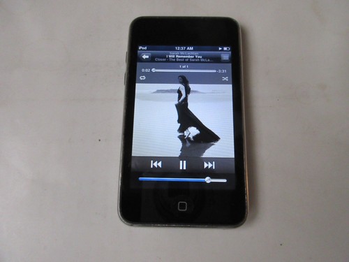 Apple ipod touch 2nd - ipod,
