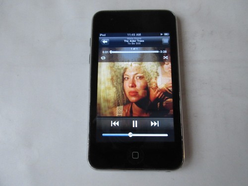 Apple ipod touch 2nd - ipod,