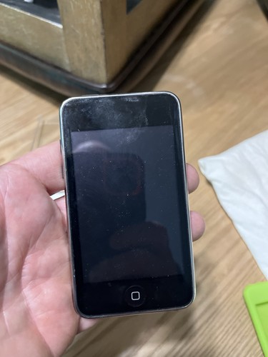 Apple ipod touch 2nd - ipod,
